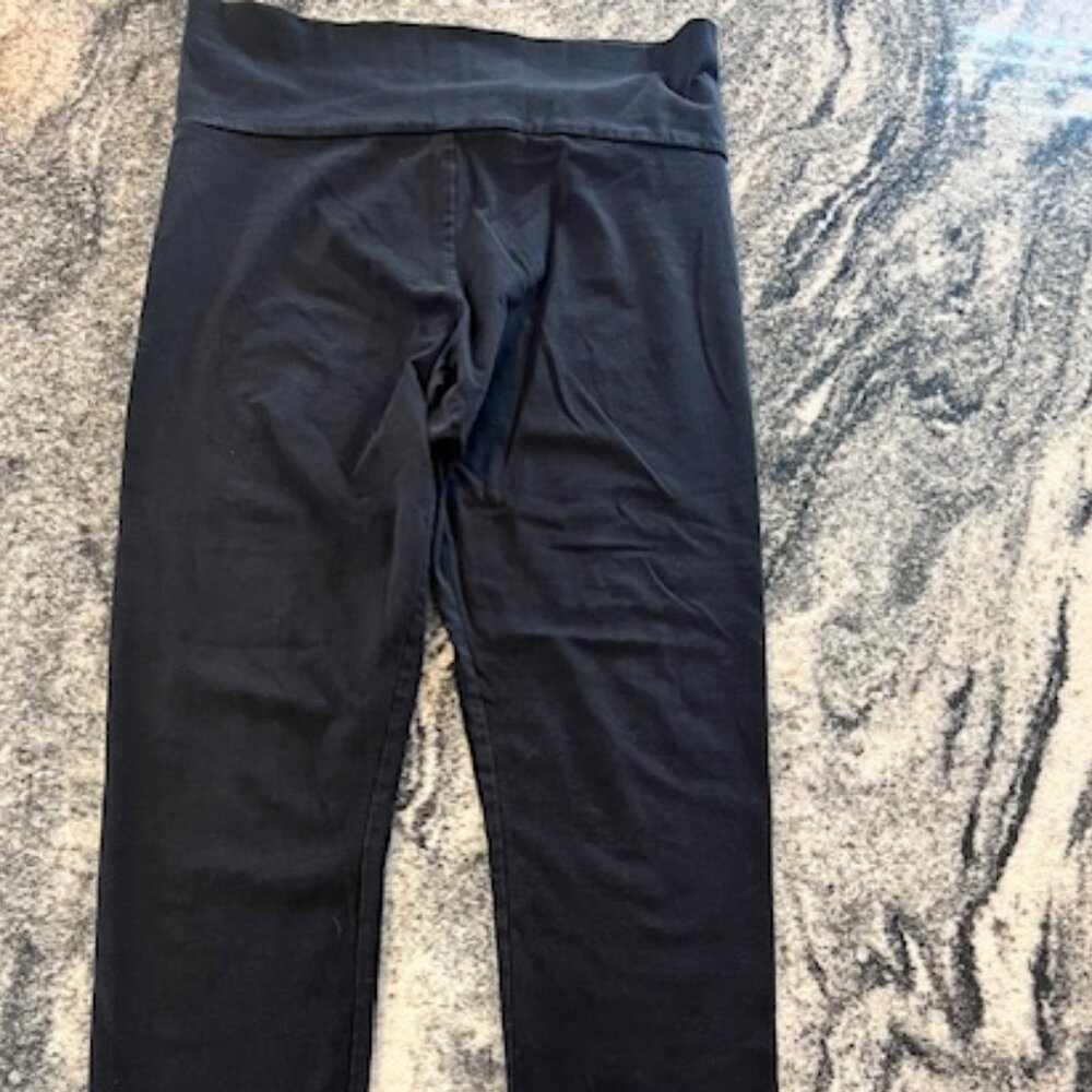 Forever 21 black leggings or yoga pants activewear workout gym wide band waist